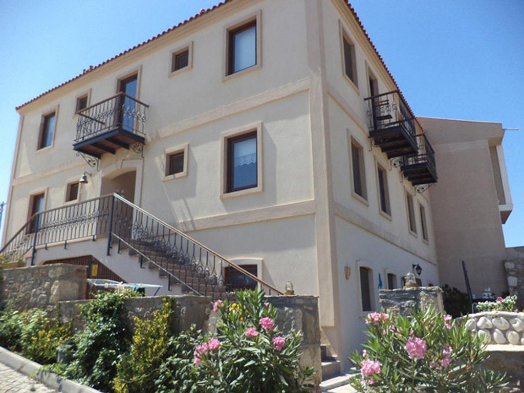 Alesta Hotel Бозджаада Экстерьер фото