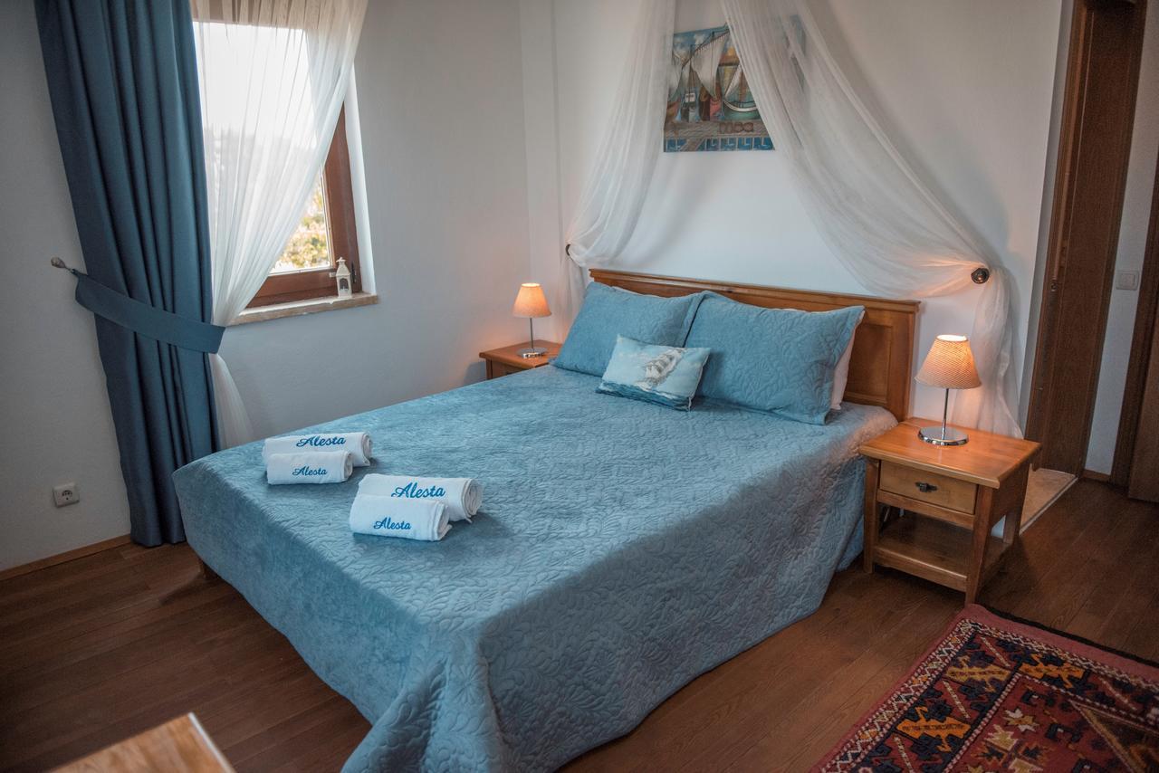 Alesta Hotel Бозджаада Экстерьер фото